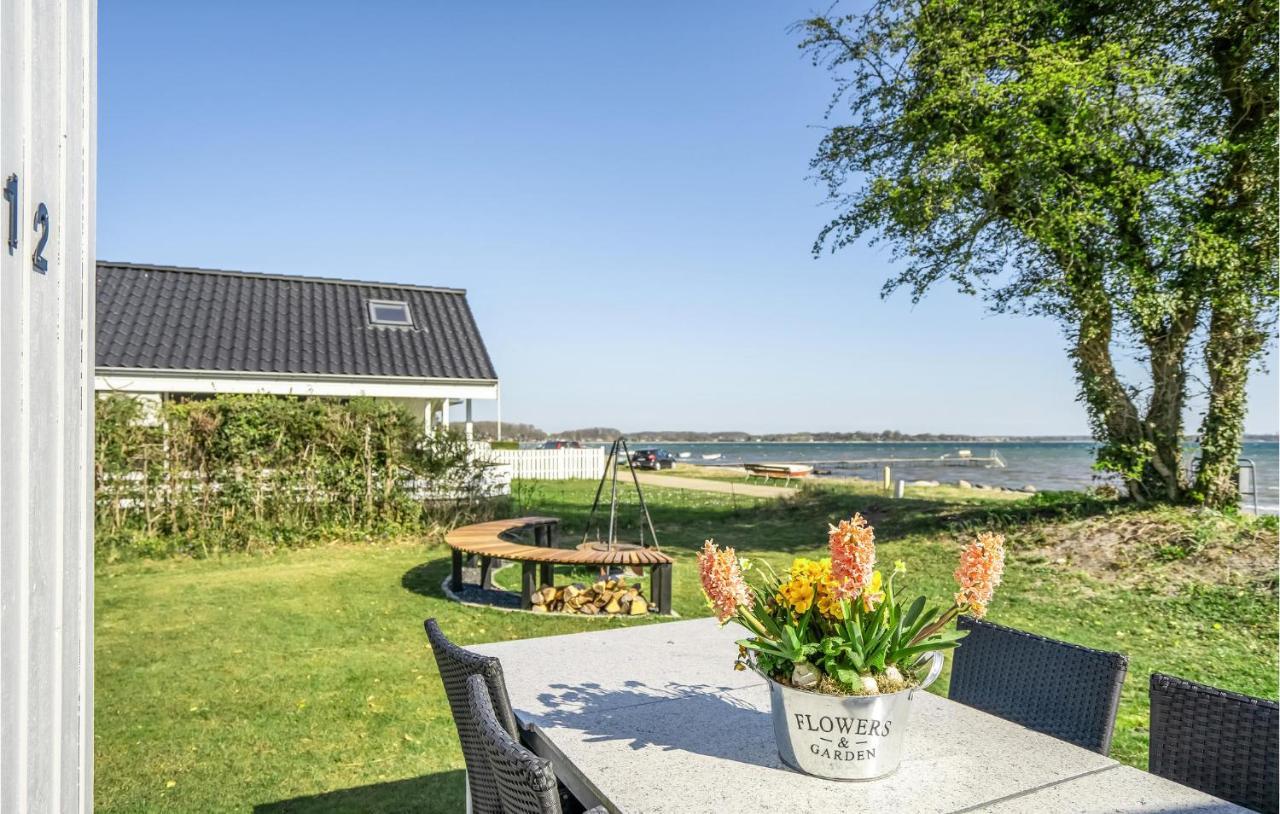 Beach Front Home In Sjolund With Kitchen Exterior foto