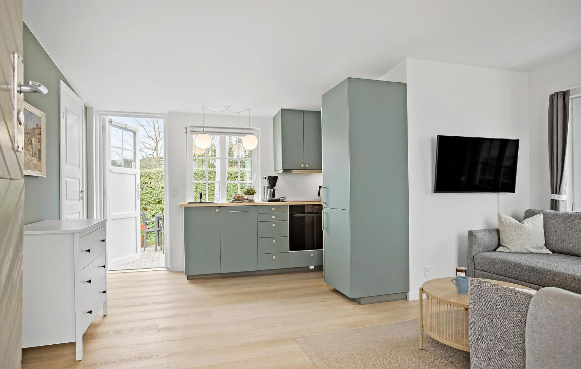 Beach Front Home In Sjolund With Kitchen Exterior foto